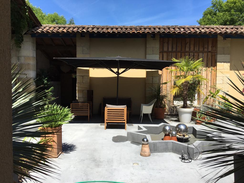 Maison D'Hotes L'Arbre Rouge Génissac Exterior foto
